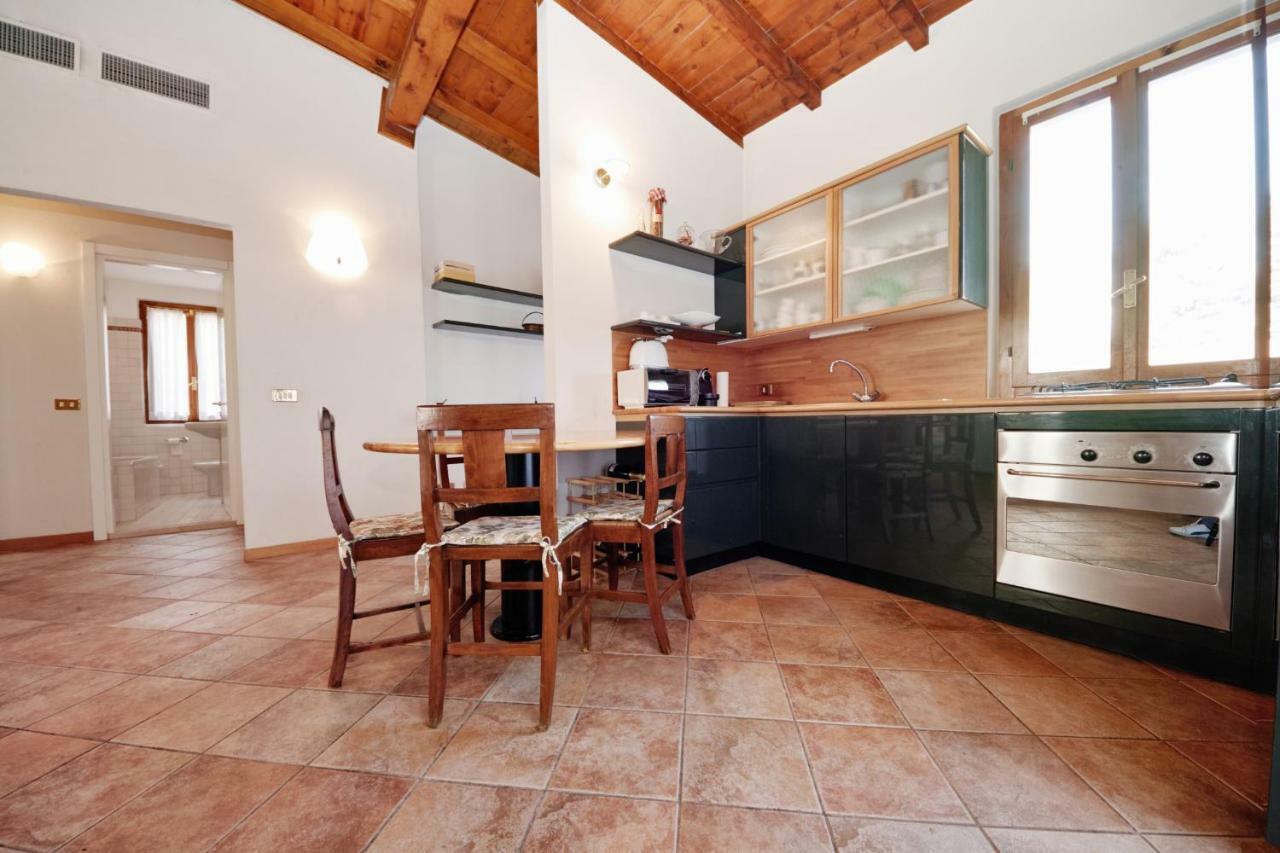 Villa Mira - Pool - View - Aircon Лонато Екстериор снимка
